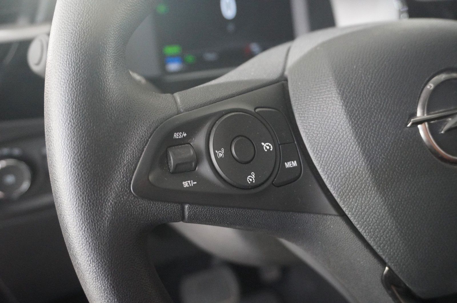 Fahrzeugabbildung Opel Corsa-e  EDITION 7,4kw/50kwh/Allwetter/ALU16"