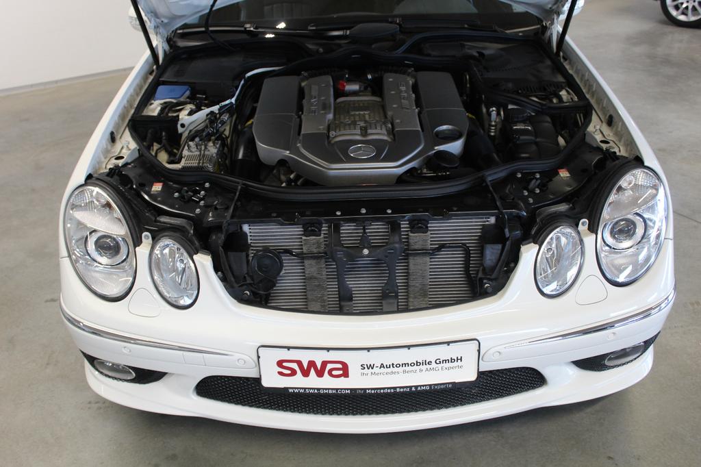 Mercedes-Benz E 55 AMG