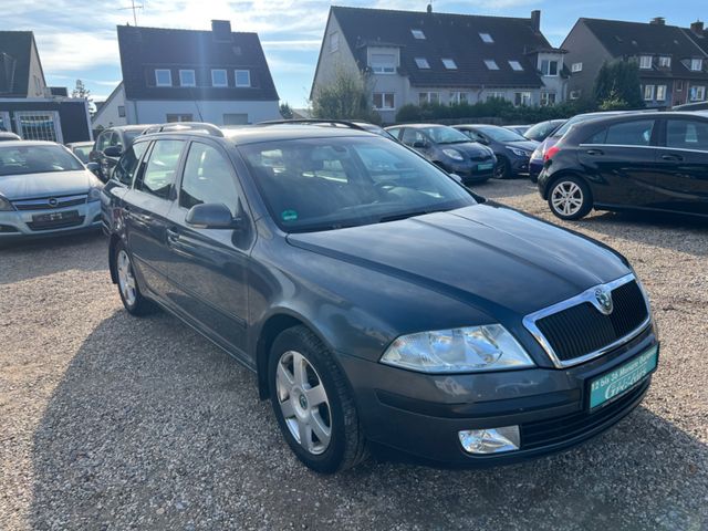 Skoda Octavia Combi 1.6 Elegance*TÜV NEU*1 HAND*KLIMA*