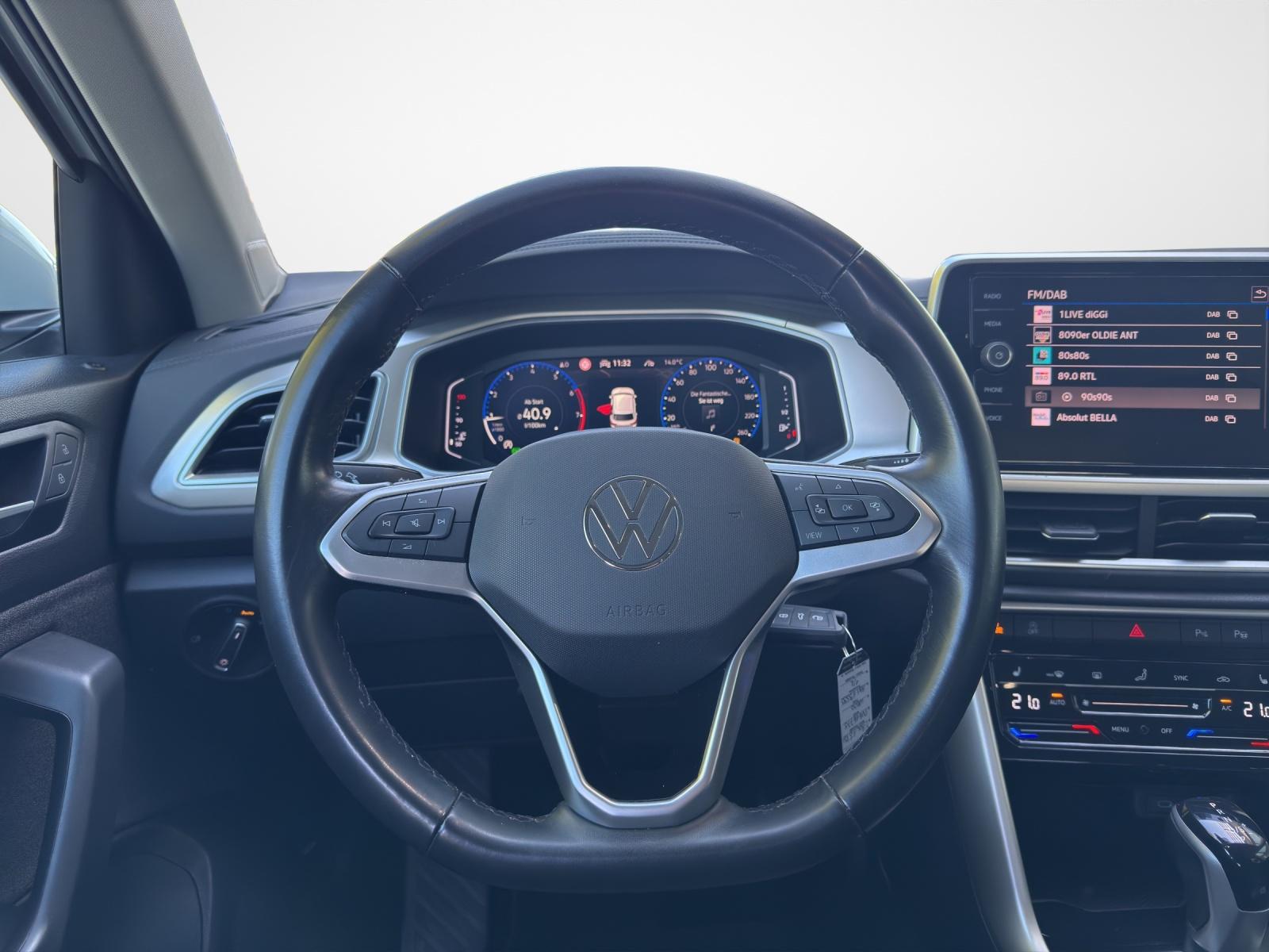 Volkswagen T-Roc 1.5 TSI DSG Move  AHK Navi LED Kamera PDC 