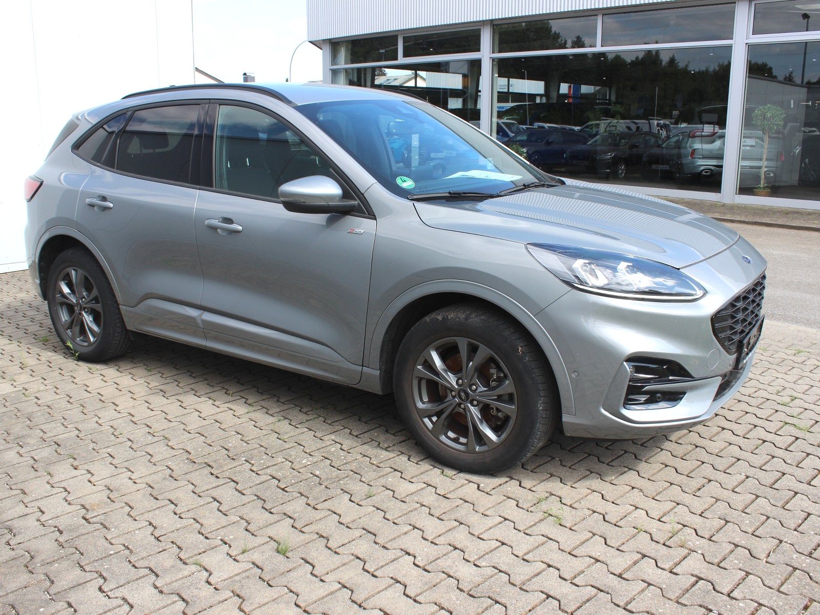 Fahrzeugabbildung Ford Kuga Plug-In Hybrid ST-Line 2,5 Duratec