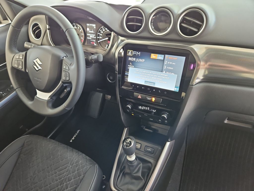 Fahrzeugabbildung Suzuki Vitara 1.4 Allrad Comfort+Navi Sitzheizung LED