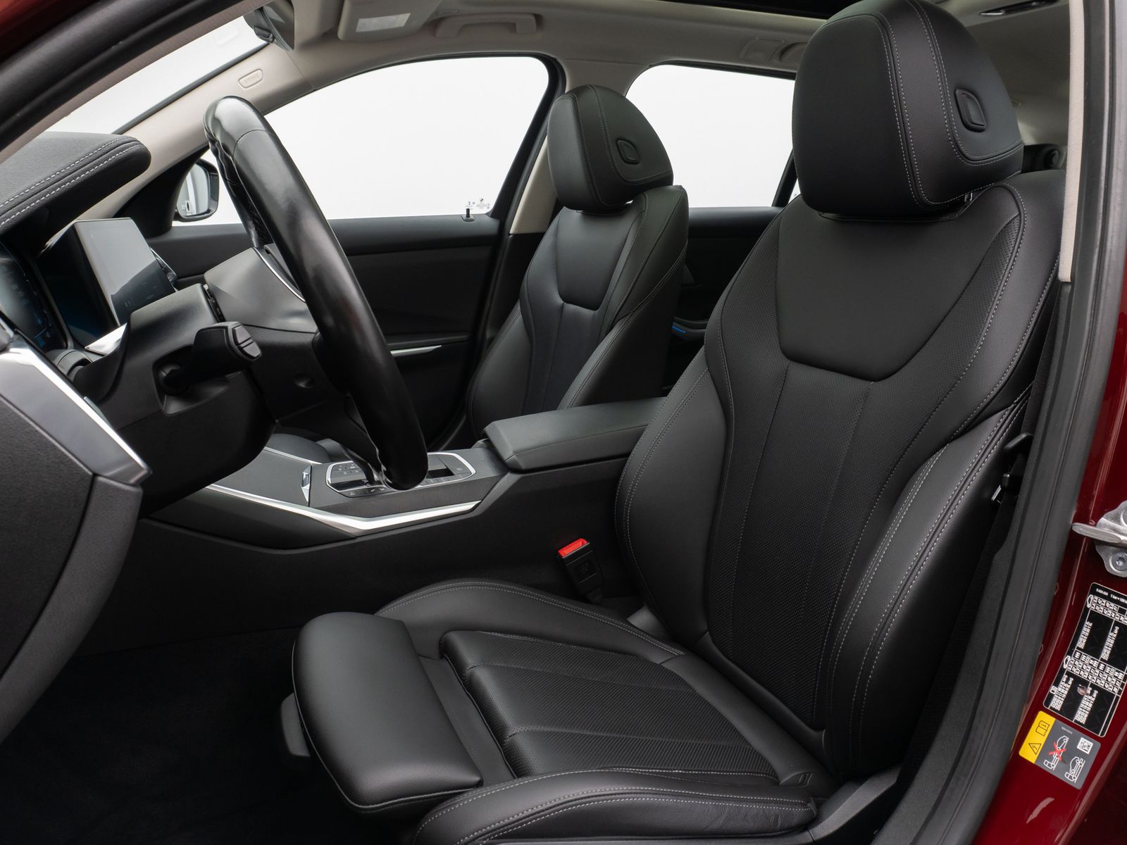 Fahrzeugabbildung BMW 320e Luxury Line Panorama Kamera DAB AHK Alarm