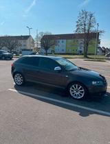 Audi A3 2.0FSI S line tüv Neu - Audi A3 aus 2003: 2.0