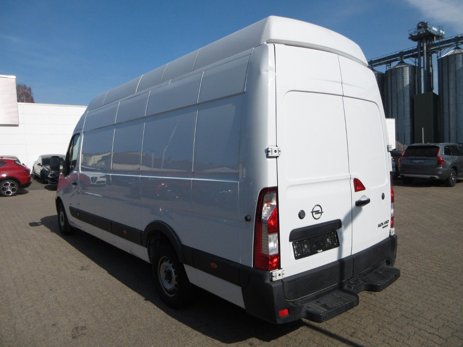 Fahrzeugabbildung Opel Movano B Kasten 2.3Ltr. 107KW RWD  L4H3 3,5t