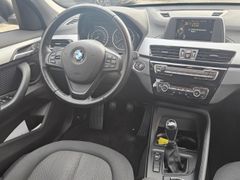 Fahrzeugabbildung X1 sDrive 18 i Advantage sDrive18i