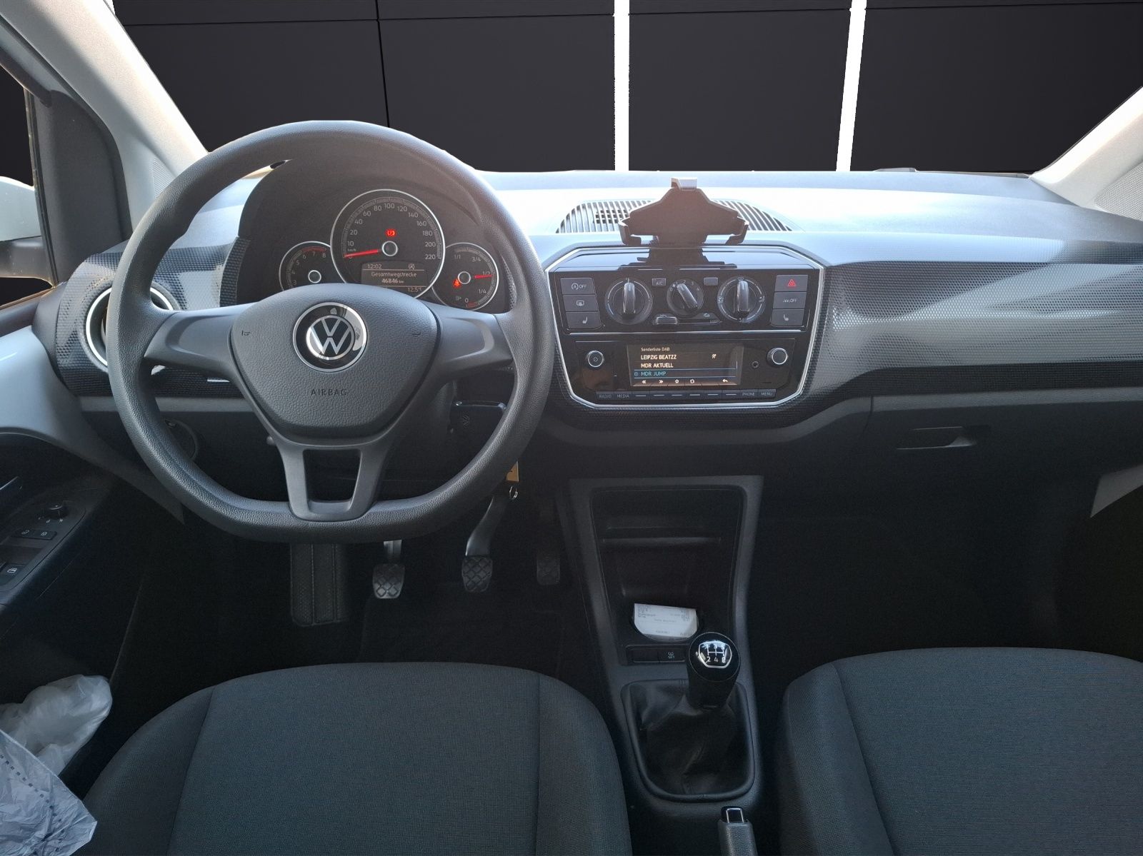 Fahrzeugabbildung Volkswagen up! 1.0 Basis Klima DAB SH