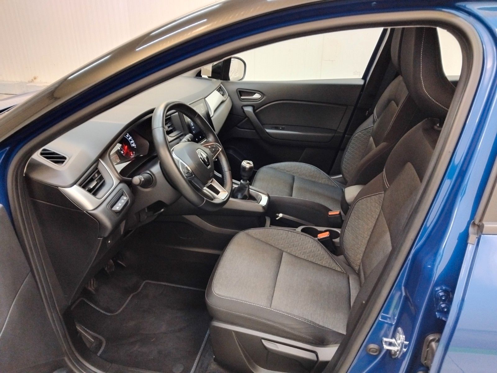 Renault Captur (06/2026, Benzin)
