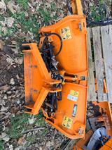 Holder C 270* C 250* C 65*C 55*Streuer+Vario Pflug - Holder Kommunalfahrzeug