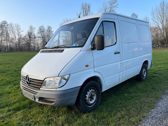 Mercedes-Benz Sprinter Kasten 208 CDI LKW AHK