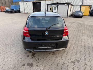BMW 120 - 6