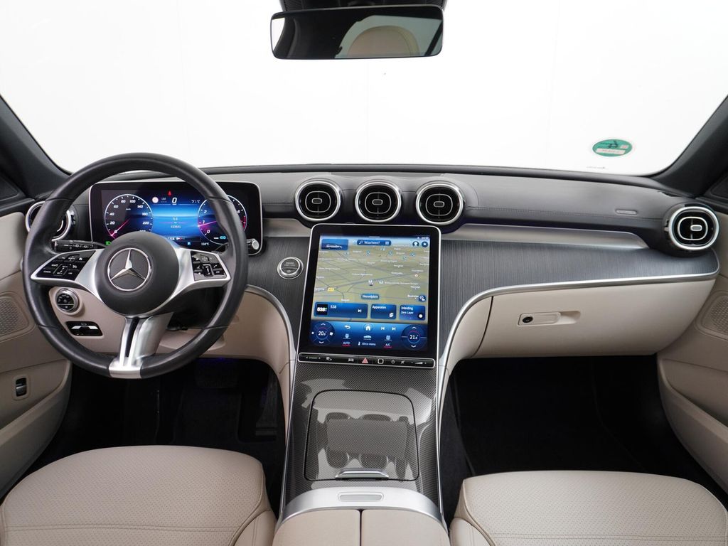 Mercedes-Benz C 200 Estate Launch Edition Luxury Line panorama