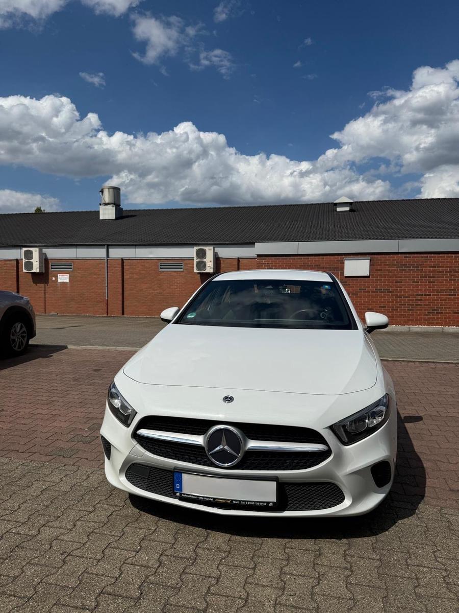 Mercedes-Benz A 250 e DCT Progressive