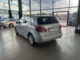 Mercedes-Benz B 180 NAVIGATION+SHZ+TEMPOMAT+PDC B 180 B B 180 - Mercedes-Benz B 180 in Frankfurt (Main)