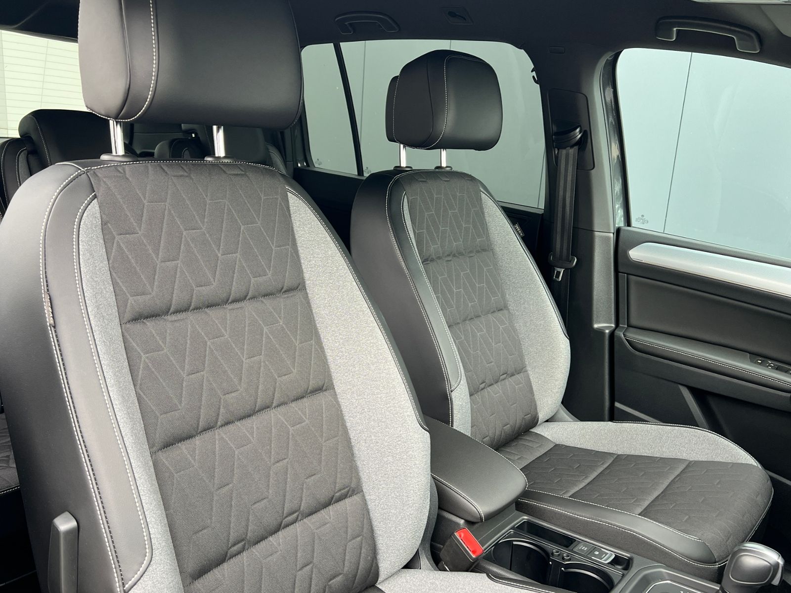 Fahrzeugabbildung Volkswagen Touran GOAL 2.0 TDI DSG *AHK, IQ.Light, ACC, Kam