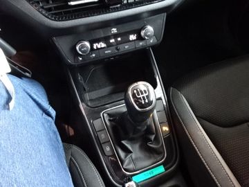 Fotografie 13 des Skoda Fabia 1.0 TSI 70KW Tour*LED*RFK*Climatronic*SHZ