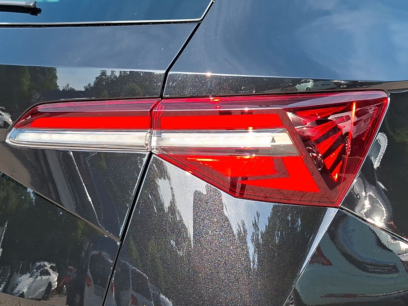 Fahrzeugabbildung SKODA Karoq Sportline*DSG*ViCo*PDC*Kamera*ACC**