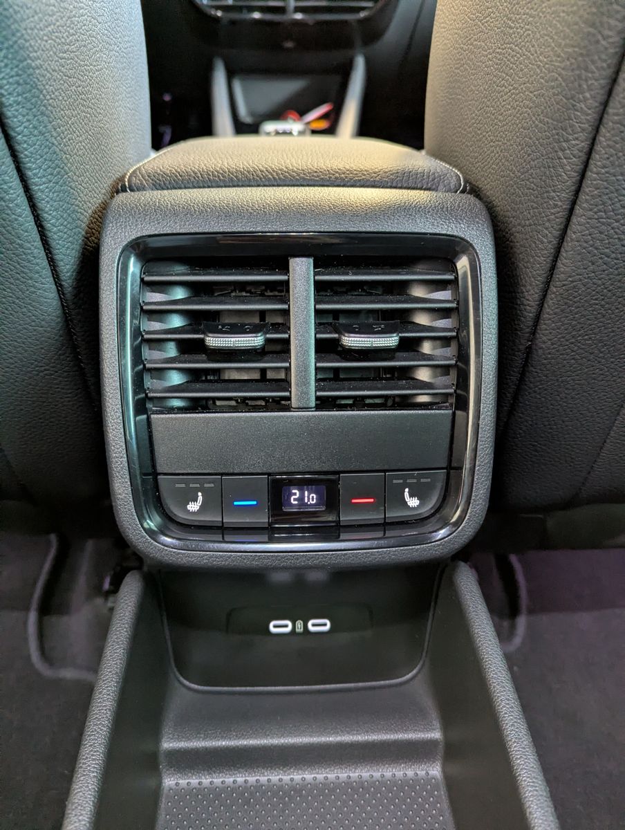 SKODA Octavia 2.0 TDI DSG Sportline Matix Assist+ 18" - Image 22