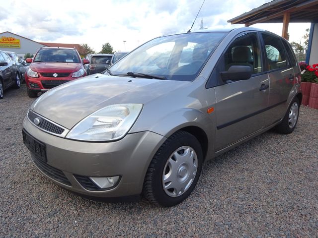 Ford Fiesta 1.3 51 kW Ghia