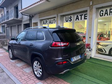 Jeep Cherokee - 3