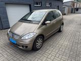 Mercedes-Benz A 150 Klimaautom., neue Bremsen hinten, TÜV neu - Mercedes-Benz A 150: Kleinwagen