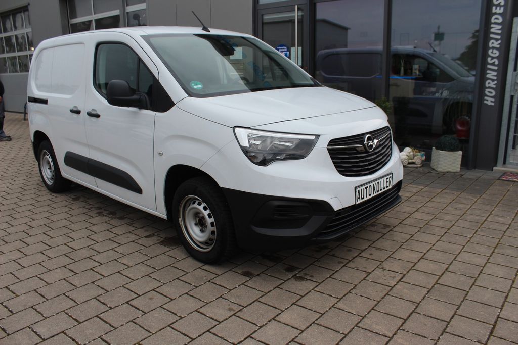 Opel Combo — fotografia 2