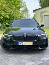 BMW 540i xDrive Touring A - - BMW 540 von privat