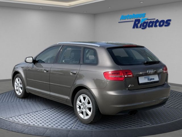 Fahrzeugabbildung Audi A3 1.8 TFSI Quattro Sportback Klimaautomatik
