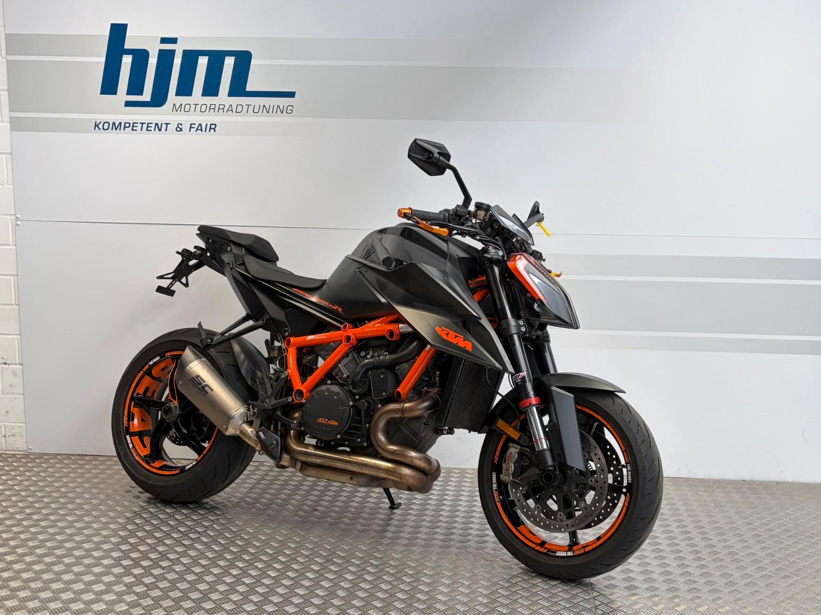 KTM 1290 Super Duke R / TechPack / SC Project