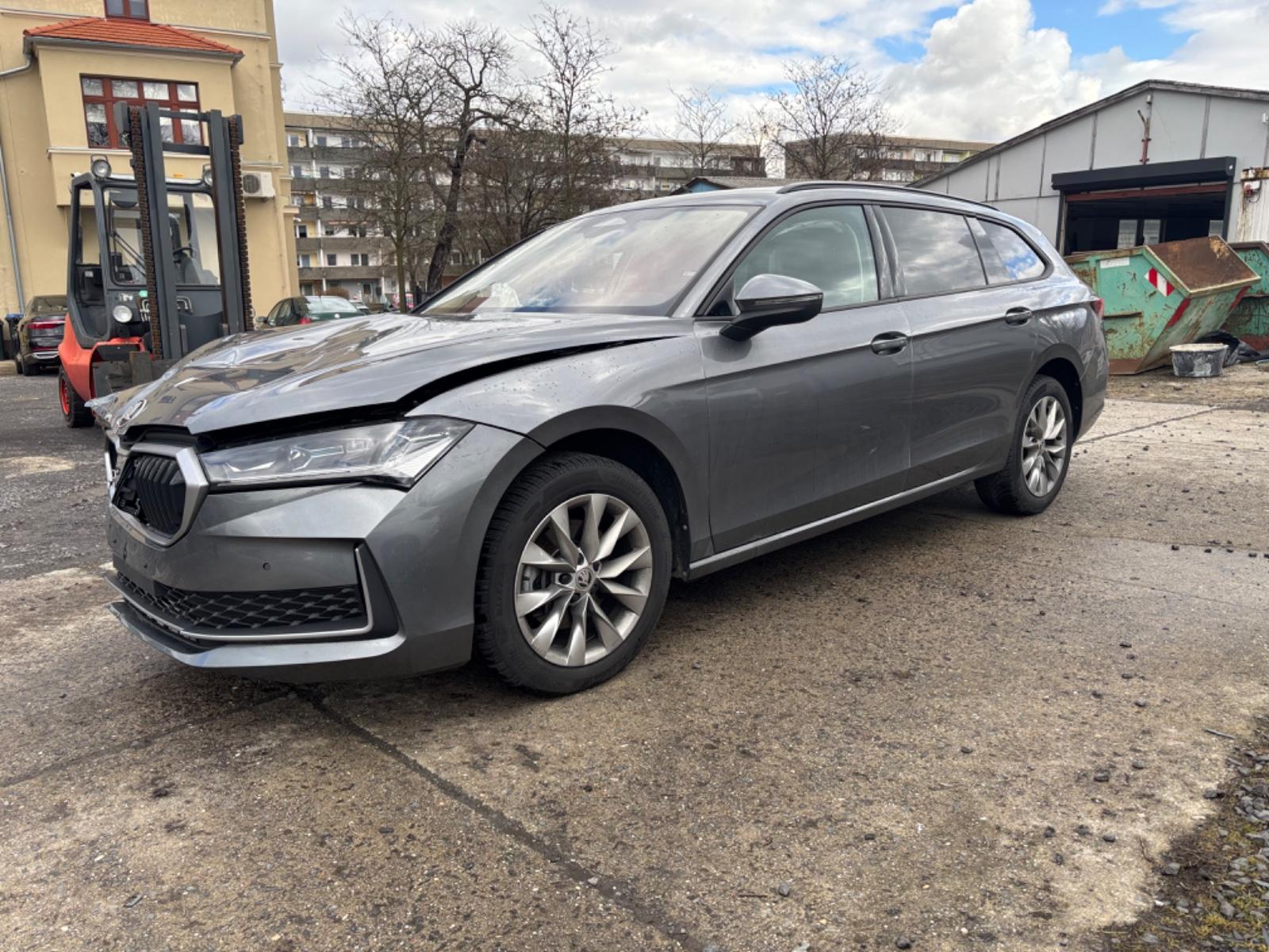 Skoda Superb Combi 2.0 TDI 110 kW Selection MATRIX
