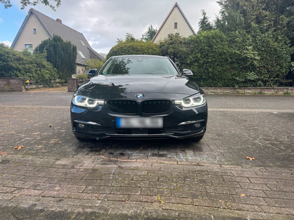 Image of BMW 320