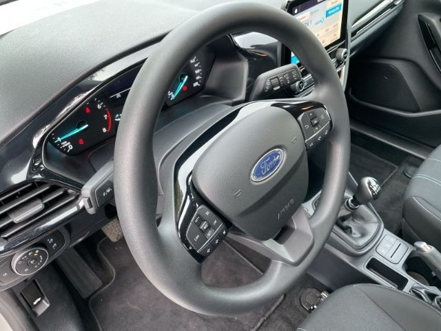 Fahrzeugabbildung Ford Fiesta 1.0 EcoBoost Cool & Connect DAB, Tempomat