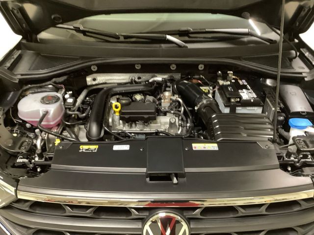 T-Roc Move1,0 TSI 81 kW 6-Gang  ACC, Navi, Kamer