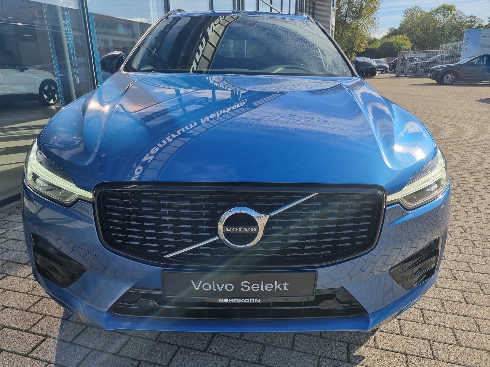 Fahrzeugabbildung Volvo XC60 B4 D R-Design