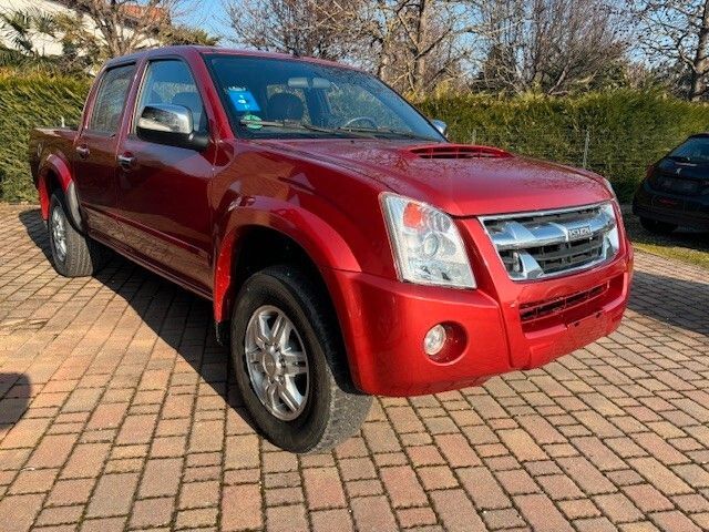 Isuzu D-Max 3.0 TD cat Space Cab 4WD Pick-up L E