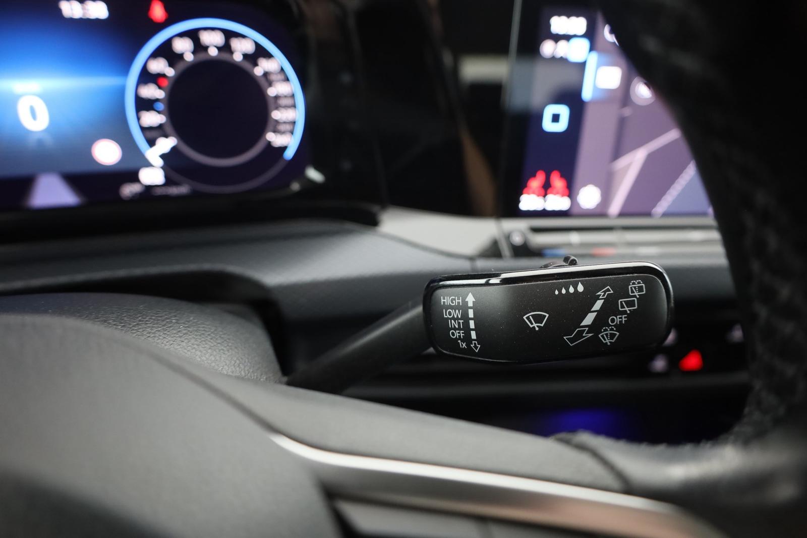 Volkswagen Golf VIII 1.0 United LED Navi Android Apple DAB, миниатюра 20