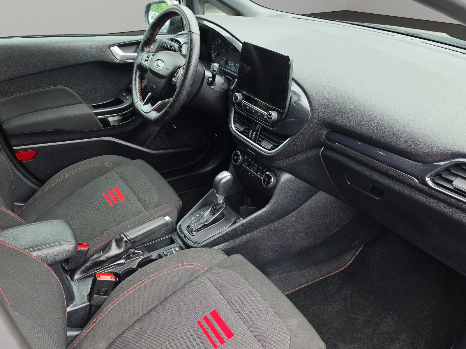 Fahrzeugabbildung Ford Fiesta ST-Line X AUTOMATIK+LED+KAMERA+PDC+SHZ