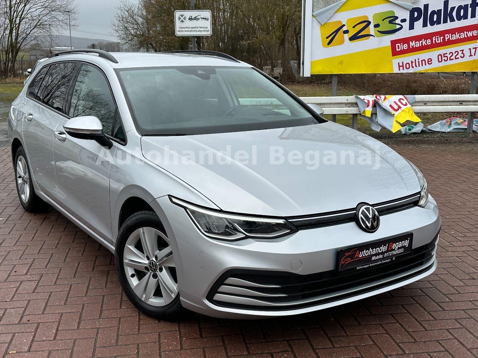 Volkswagen Golf-8 Var.Life LED/HEAD-UP/ALCANTARA/NAVI/R-KAM