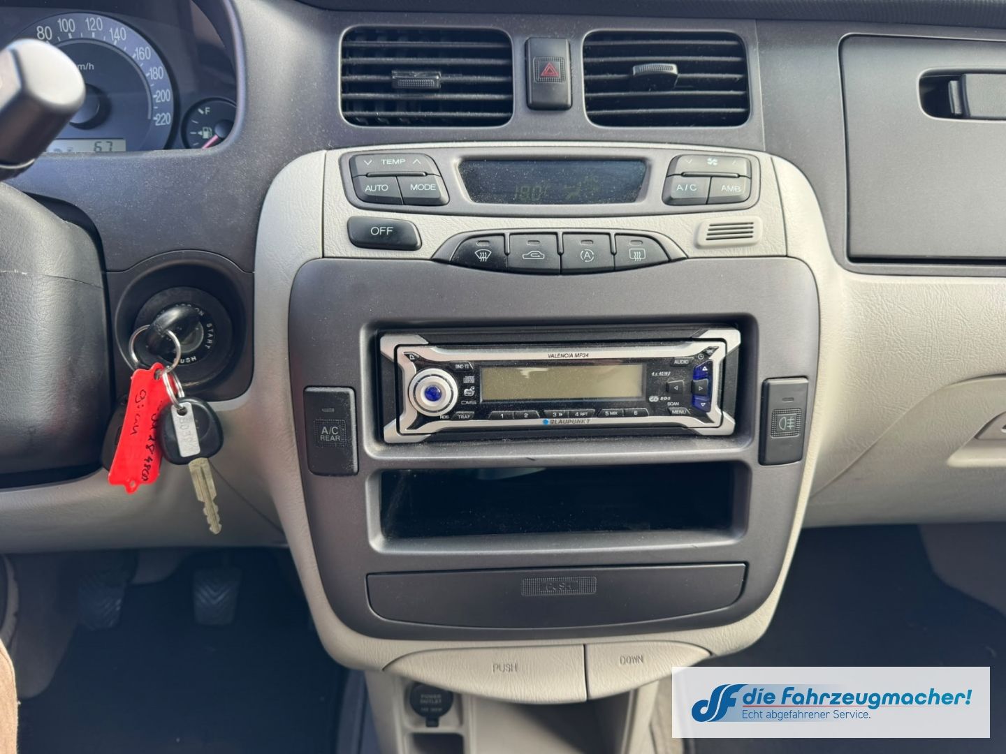 Fahrzeugabbildung Hyundai Trajet 2.0 GLS Team 06 *TÜV 07/27* Klima el.SP S