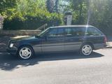Mercedes-Benz E 280 E 280 - gebrauchte Mercedes-Benz E 280 aus dem Jahr 1995