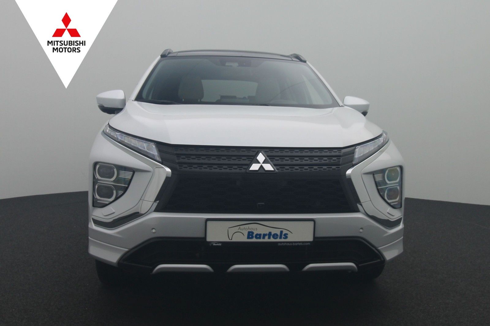 Fahrzeugabbildung Mitsubishi Eclipse Cross 2.4 PHEV Top 4WD PANO ACC LED