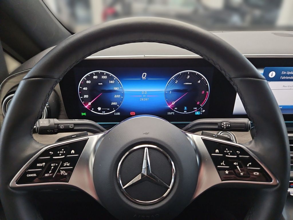 Fahrzeugabbildung Mercedes-Benz V 300 d AVG lang 7 Sitze STHZ DISTRONIC AHK SOUN