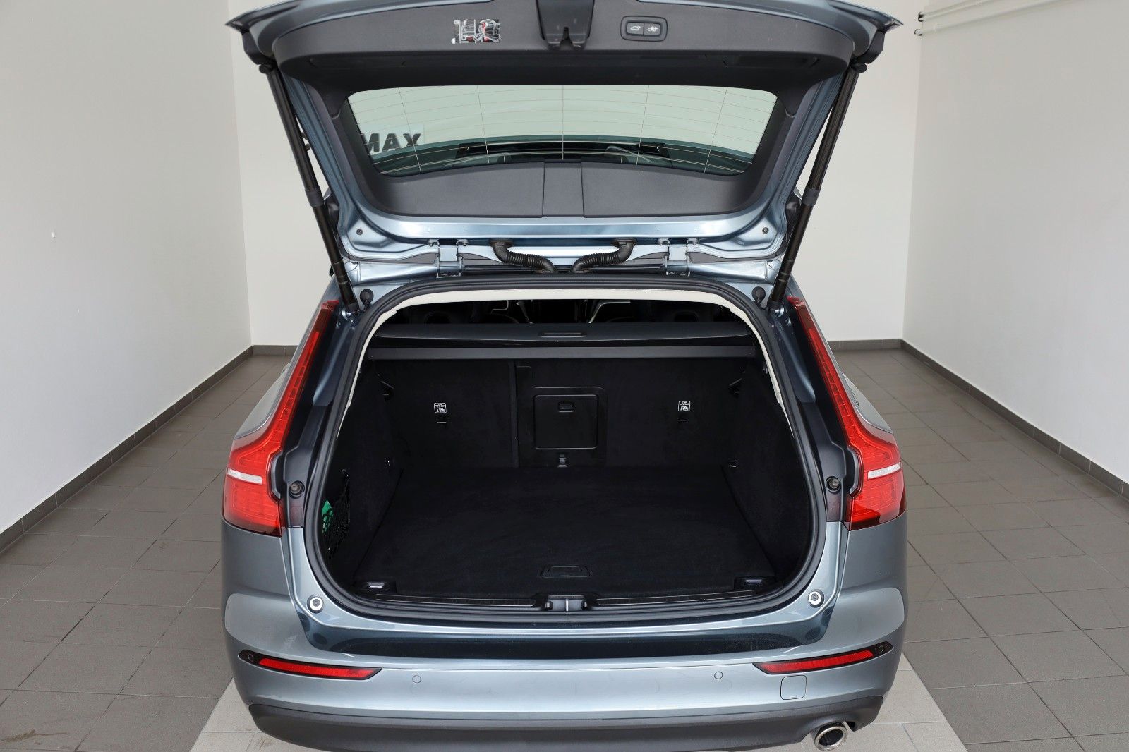 Fahrzeugabbildung Volvo V60 Momentum Pro Navi,LED,Kamera,SH,Tleder,AHK e