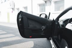 Fahrzeugabbildung Aston Martin V12 Vantage Carbon Black Edition *MwSt / Manual*