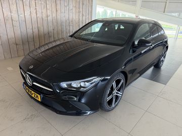 Mercedes CLA 180 Shooting Brake - 1