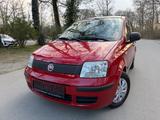 Fiat Panda 1.2 8V MyLive Klima TÜV/AU Neu - Fiat Panda aus 2011: Allradantrieb