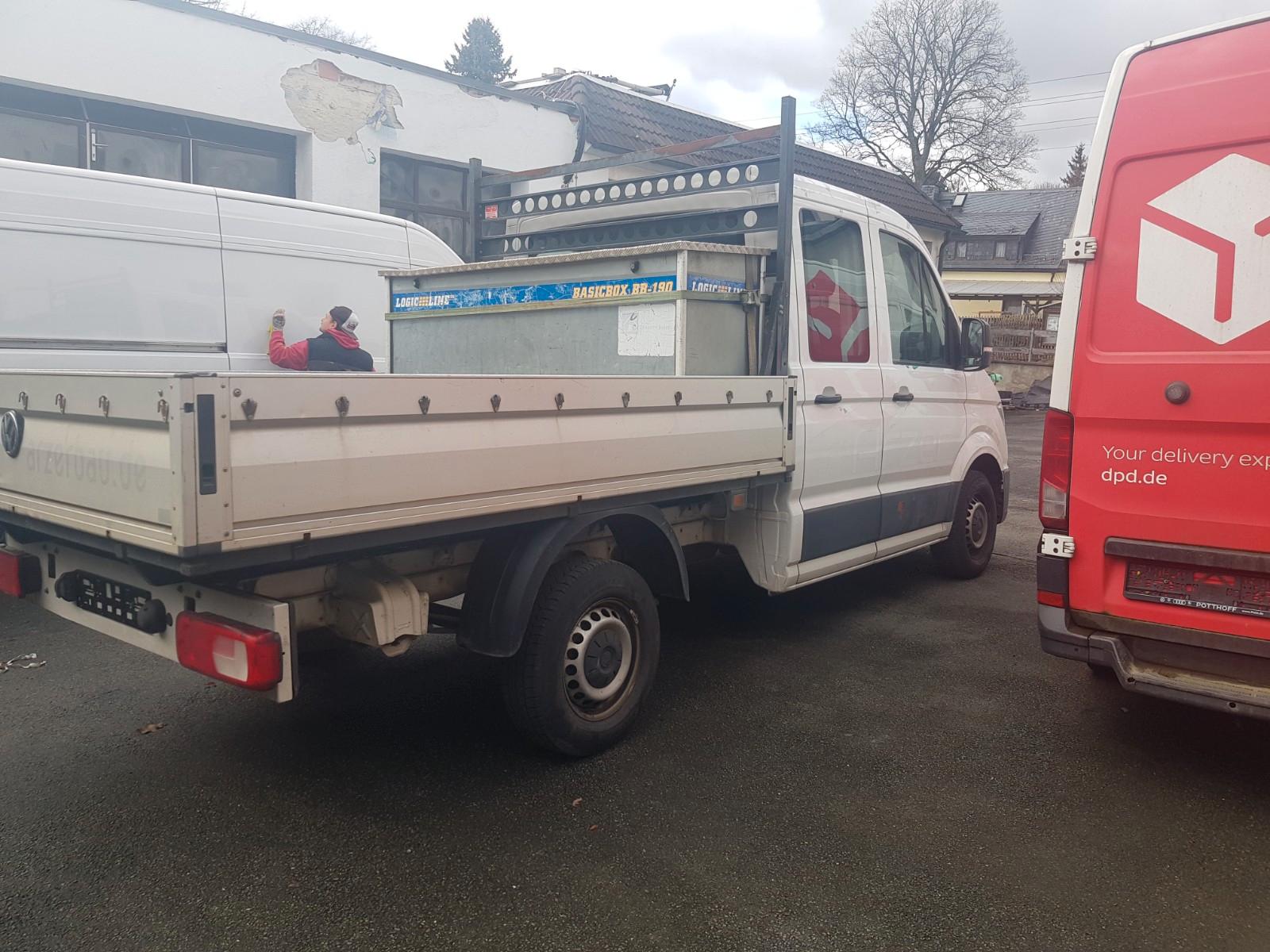 Volkswagen Crafter Pritsche 35 DOKA mittel 7 Sitze Tüv neu