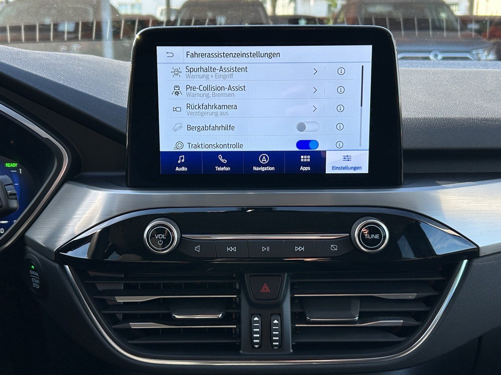 Fahrzeugabbildung Ford Kuga Titanium Aut./LED/KAMERA/TEMPOMAT/NAVI/SHZ/
