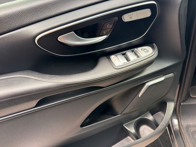 Mercedes-Benz V 300 d AVANTGARDE EDITION Lang – Bild 17 von 22
