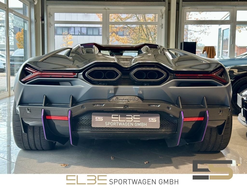 LAMBORGHINI Revuelto 2026